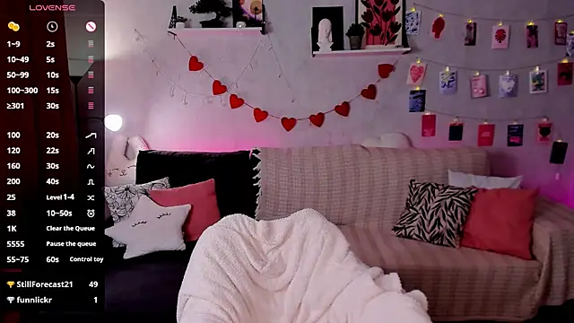 velvet_cherry_ webcam