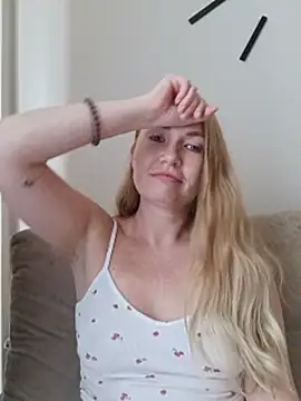 KisaVixen webcam
