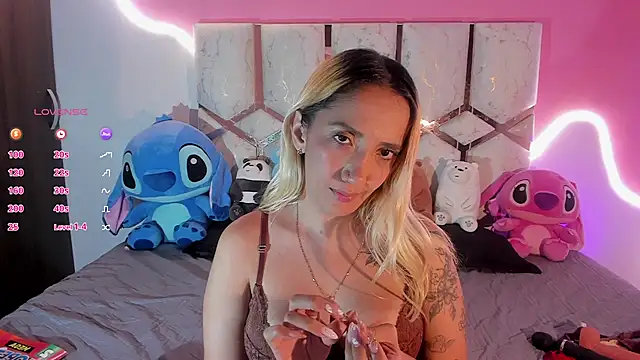 Amanda_klaire webcam