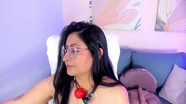 Amber_gold_ webcam
