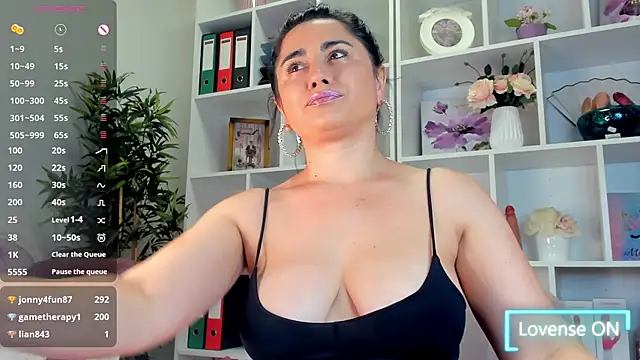 EmaBrownie webcam