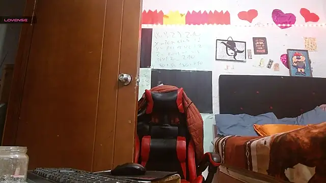 Saray_extrovert_ webcam