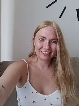 KisaVixen webcam