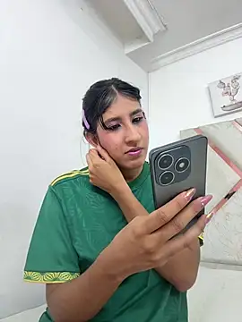 Violet_rousse7 webcam
