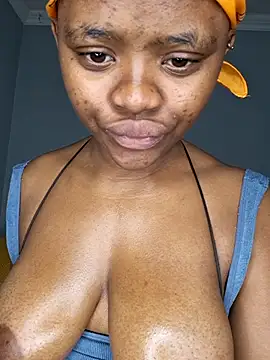 CertifiedhottieXOXO webcam