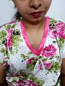 cute-sonam-01 - Cute-sonam-01's free webcam - UK Sex Cams