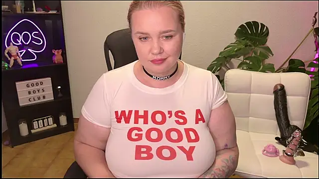 MargotGrey webcam