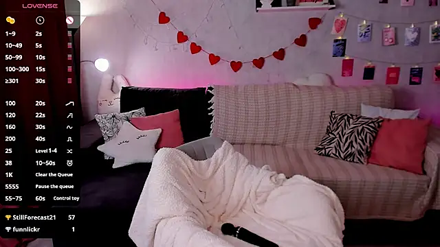 velvet_cherry_ webcam