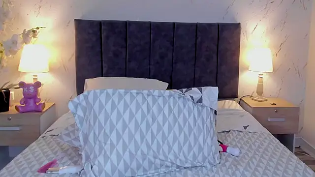 Emilly_Beaumont webcam