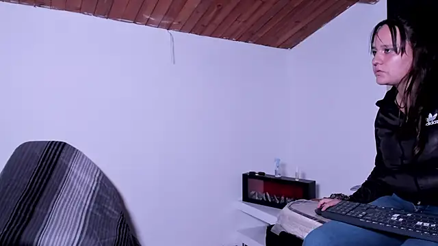 emilytorresvg webcam