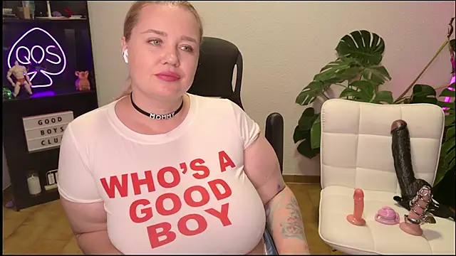 MargotGrey webcam