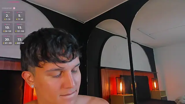 Leo_Savage_ webcam