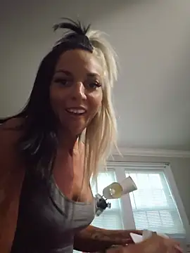 lil_jiggly webcam