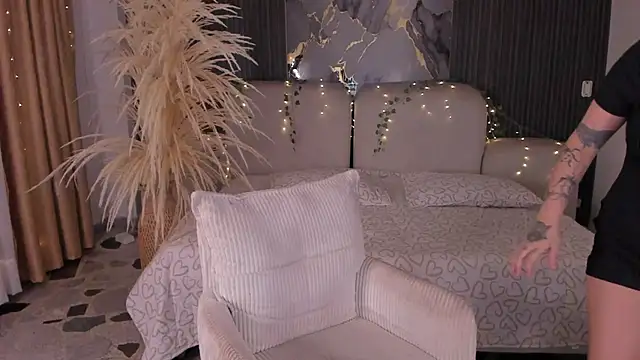 SarahCastro1_ live cam on StripChat
