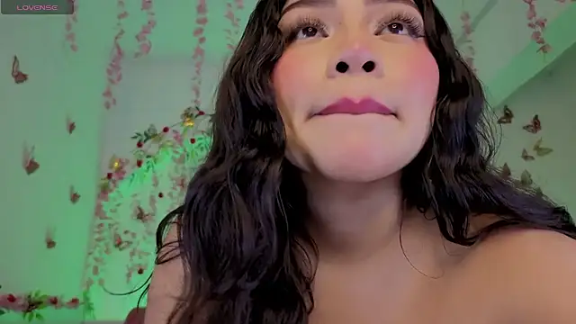 _mila_sweet_v webcam