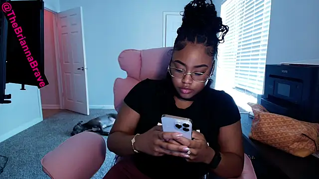 BriannaBrave webcam