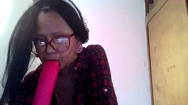 xblackstarX1 webcam
