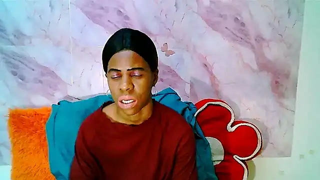 EbonySweetPeach webcam