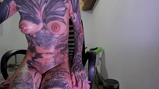 Nickidoll66_ webcam