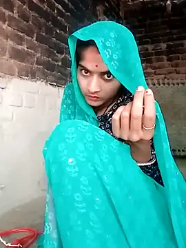 Shivanikumari80 webcam