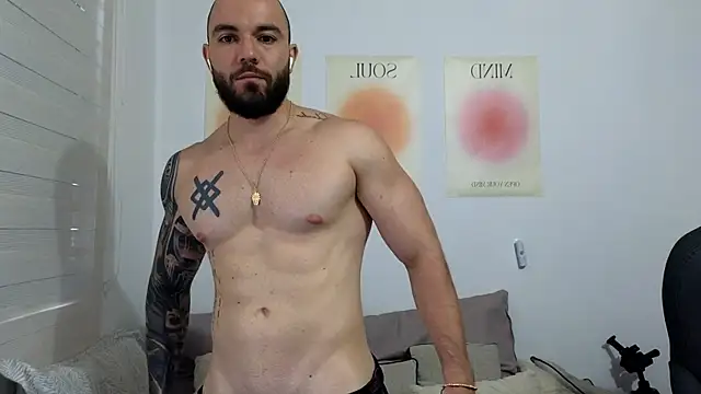 Isaac_Carter webcam