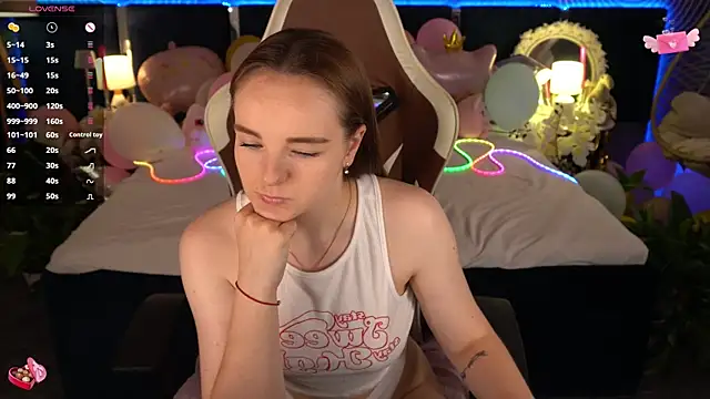 FoxyShy webcam