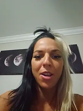 lil_jiggly webcam