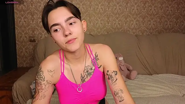 Lilihere_ webcam