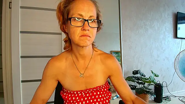 LioraWeiss webcam