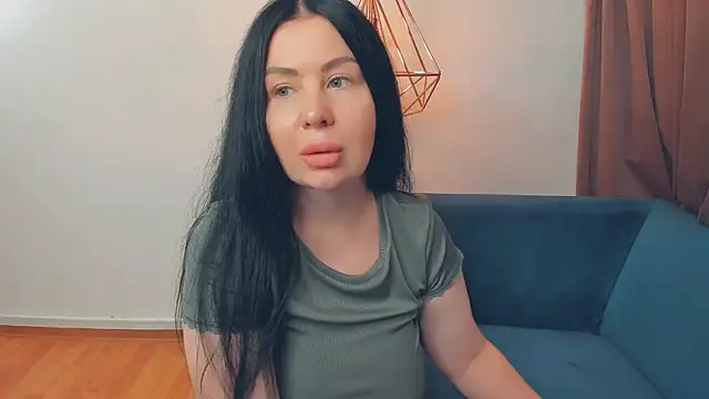 BrilliantGirll webcam