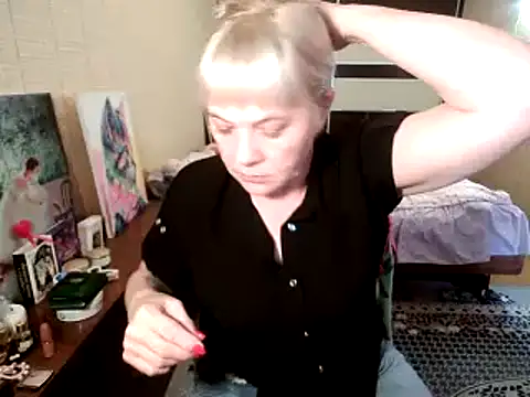 Lia_Laguna77 webcam