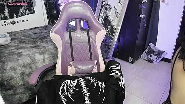 GothKitten666 webcam