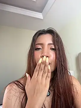 Pushaina__1 webcam