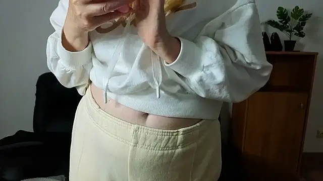 bella_soulmate - Bella_soulmate's free webcam - UK Sex Cams