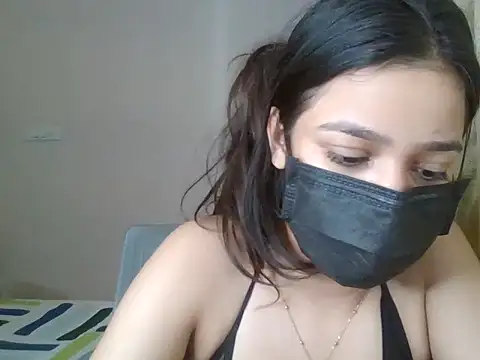 luvishika webcam