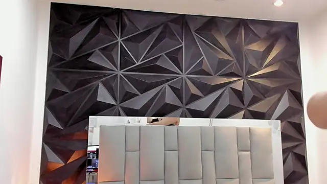 megan_whitee__ webcam