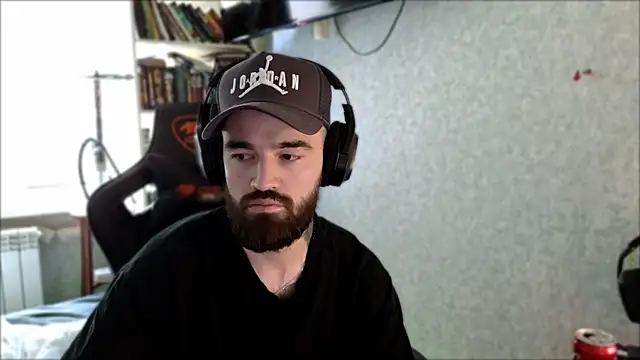 _Serious_Man webcam