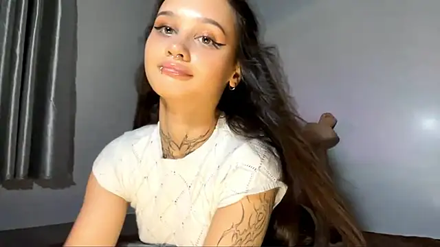 MayraLucarelli webcam