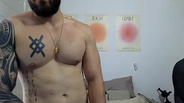 Isaac_Carter webcam