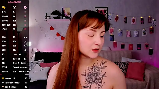 velvet_cherry_ webcam