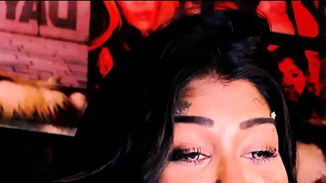 indian_dreamgirl webcam