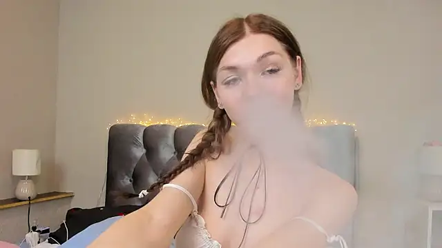 Blondy_Fina webcam