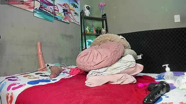 Shadia_Squirt webcam