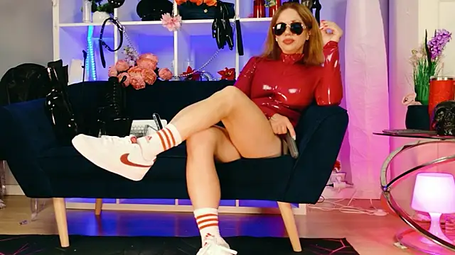 Ella__Kross webcam