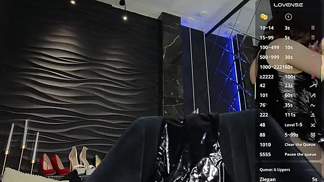 MistressDarsy webcam