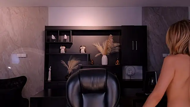 MelissaMoore_ webcam
