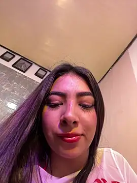 cherry_skinnyy_ webcam