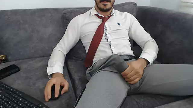 Naughtb0y Live chatroom