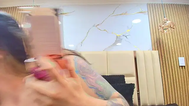 Naughty_Kittenm webcam