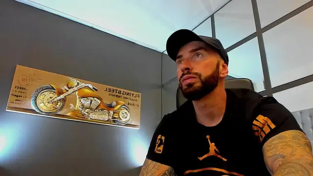 AronGrant webcam